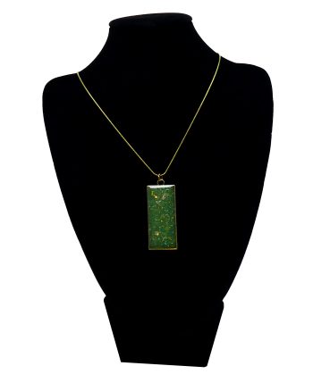 Goudkleurige Ketting met Donkergroene Rechthoek en Glitters
