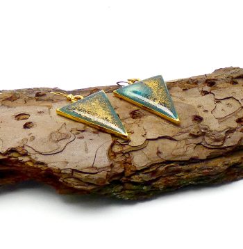 Goudkleurige Driehoek Oorbellen met Turquoise en Klassiek Goud